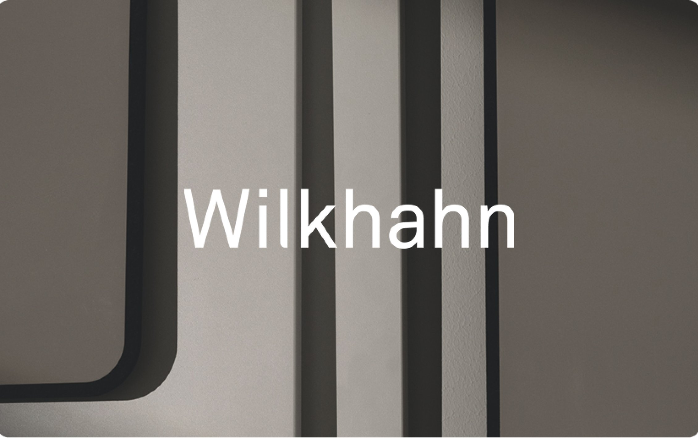 Wilkhahn Logo vor einem abstrakten Mood Bild